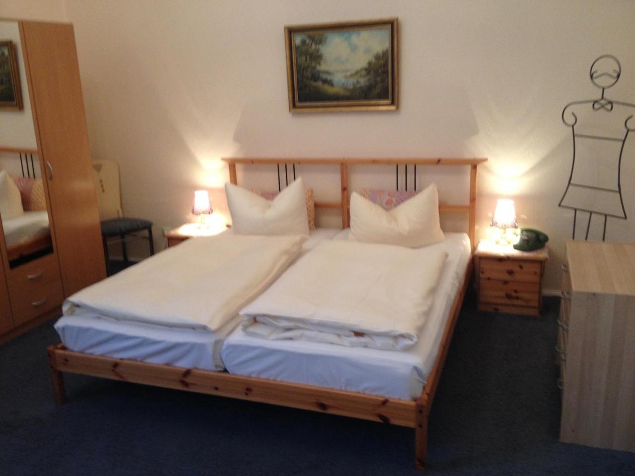 Hotel Pension Columbus Am Kurfurstendamm - Berlin — Photos 3